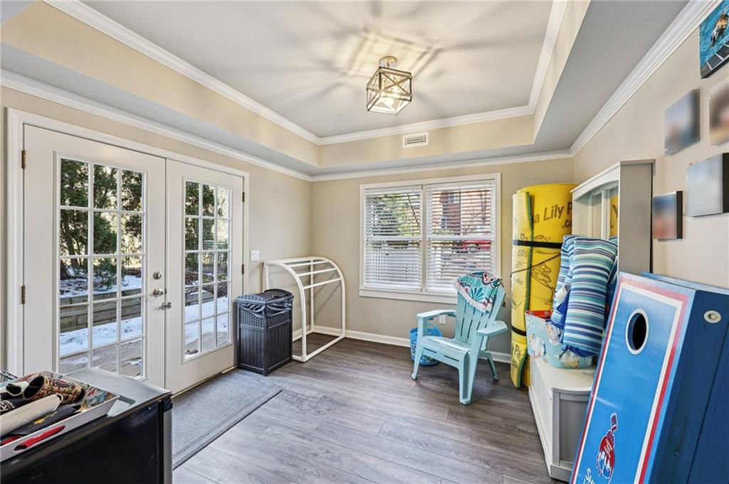 86 Grand Avenue