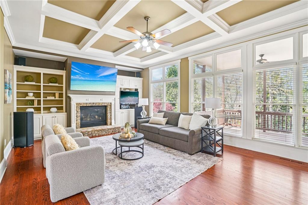 3525 Horizon Court