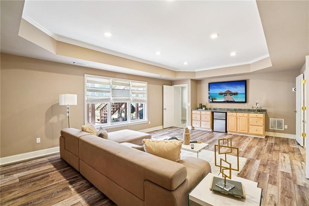 3525 Horizon Court