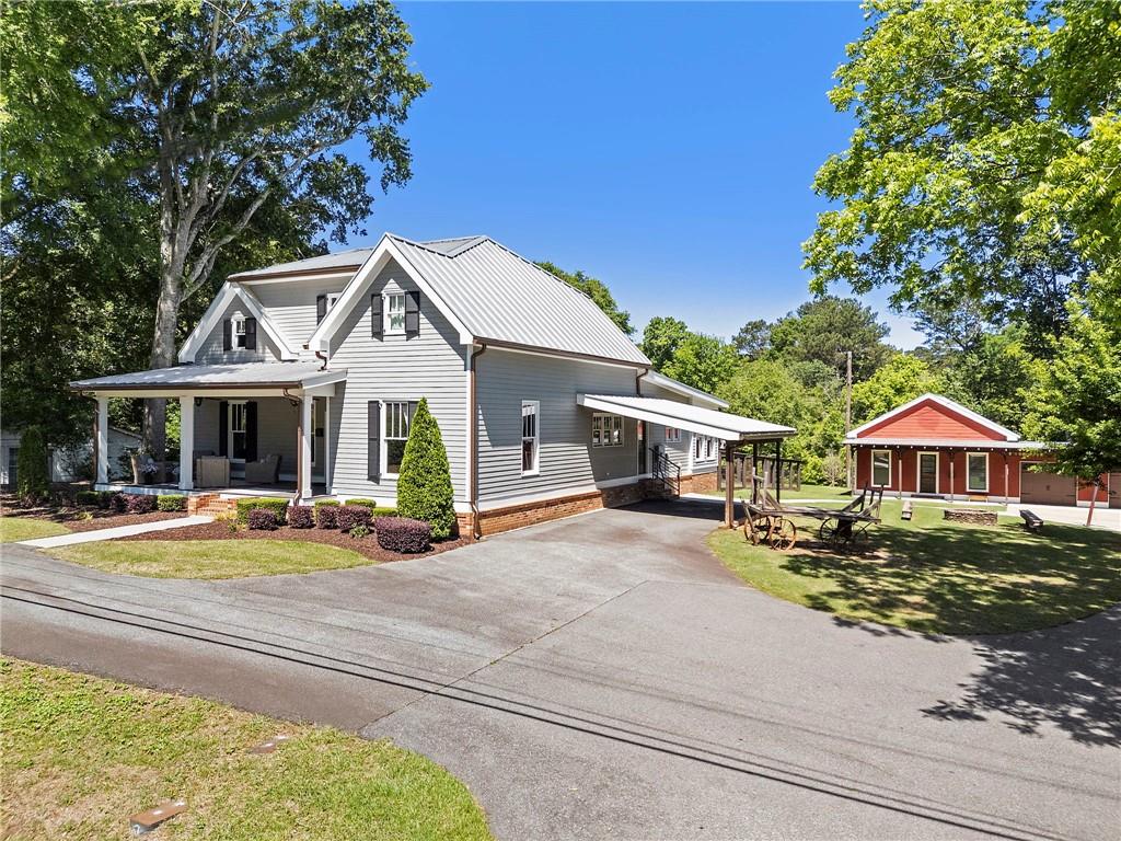 527 Main Street