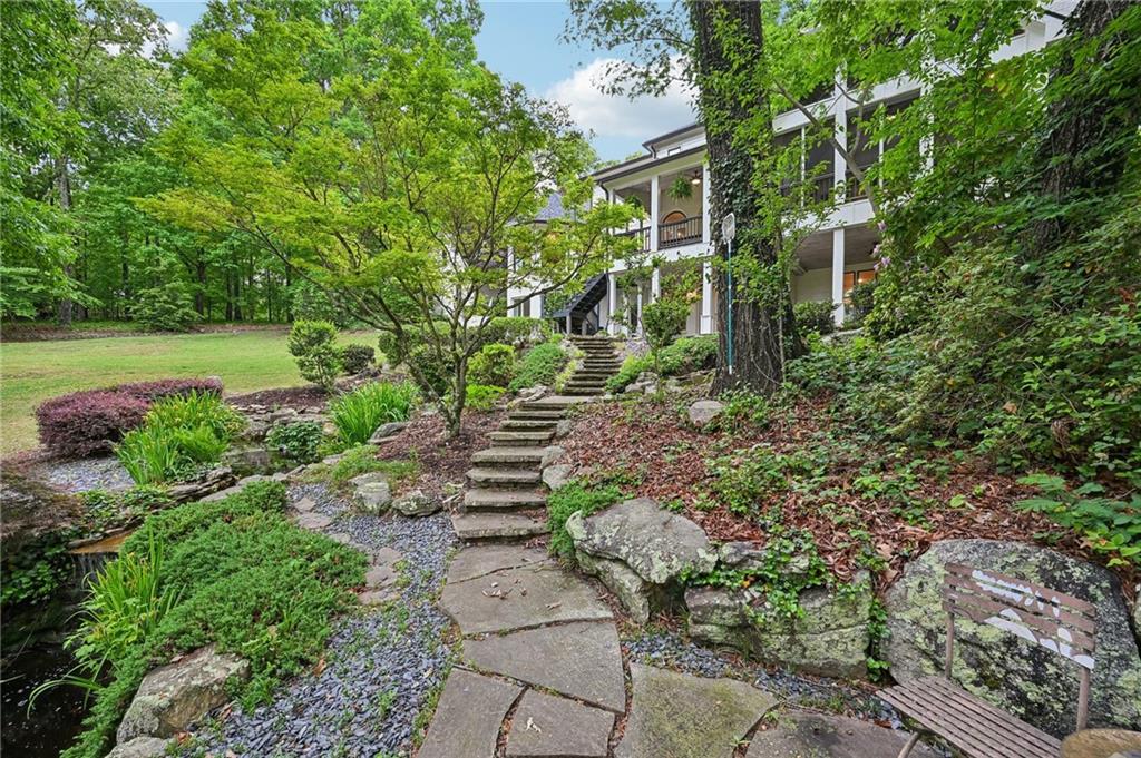 305 Broadmeadow Cove