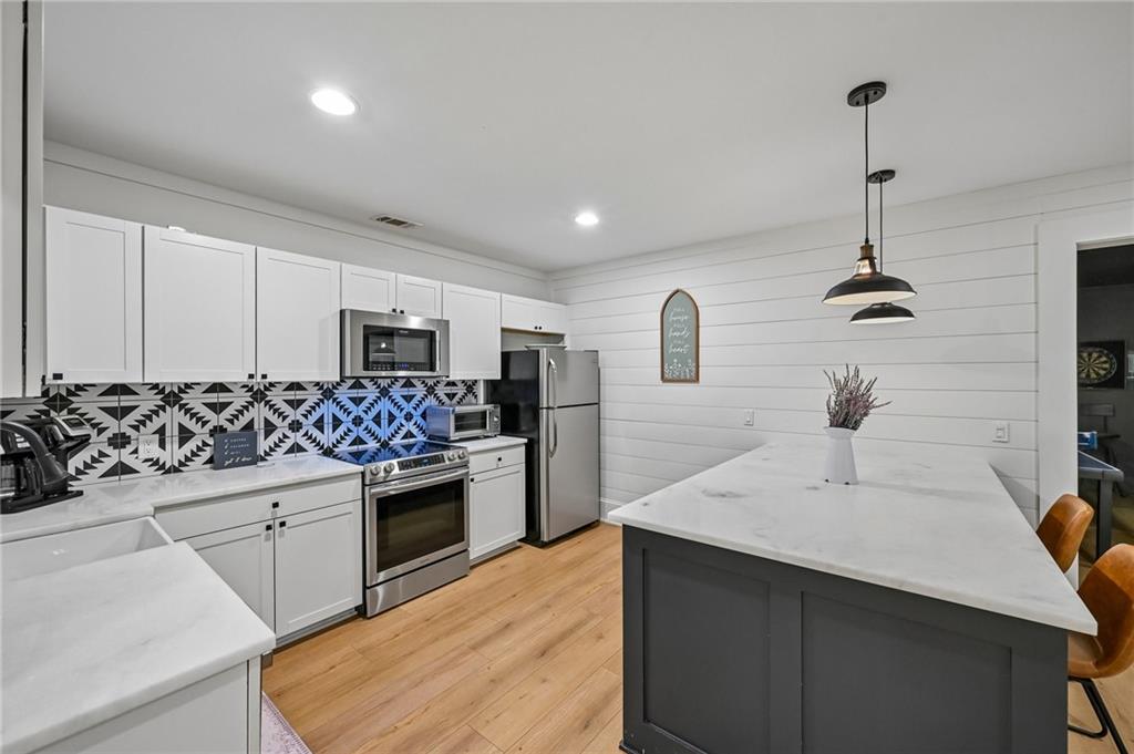 305 Broadmeadow Cove