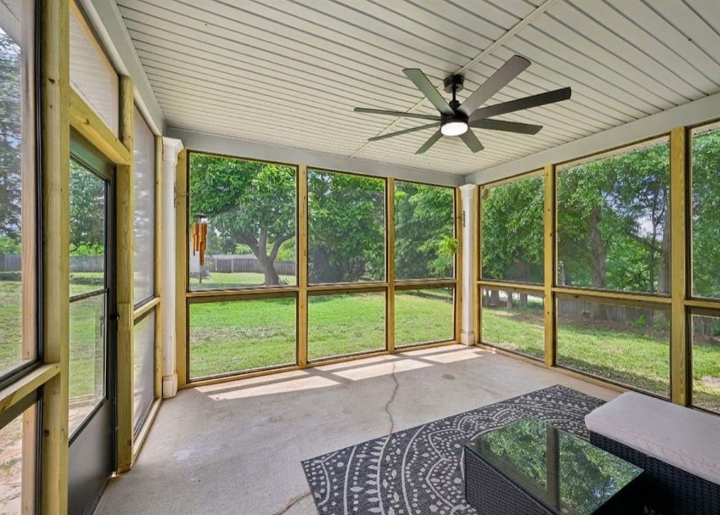399 Laurel Oaks Lane