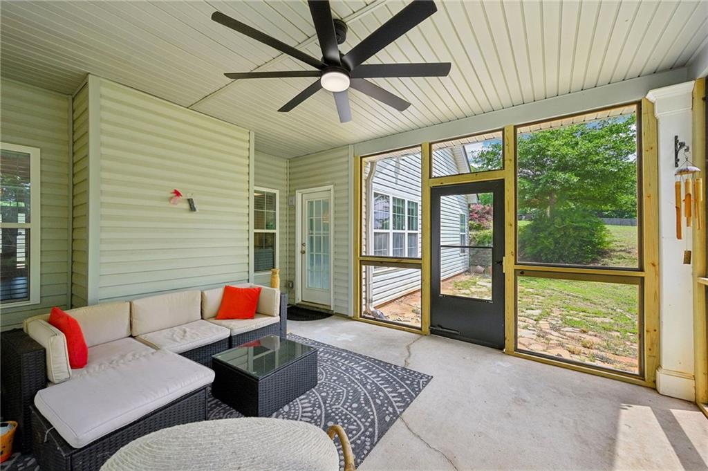399 Laurel Oaks Lane