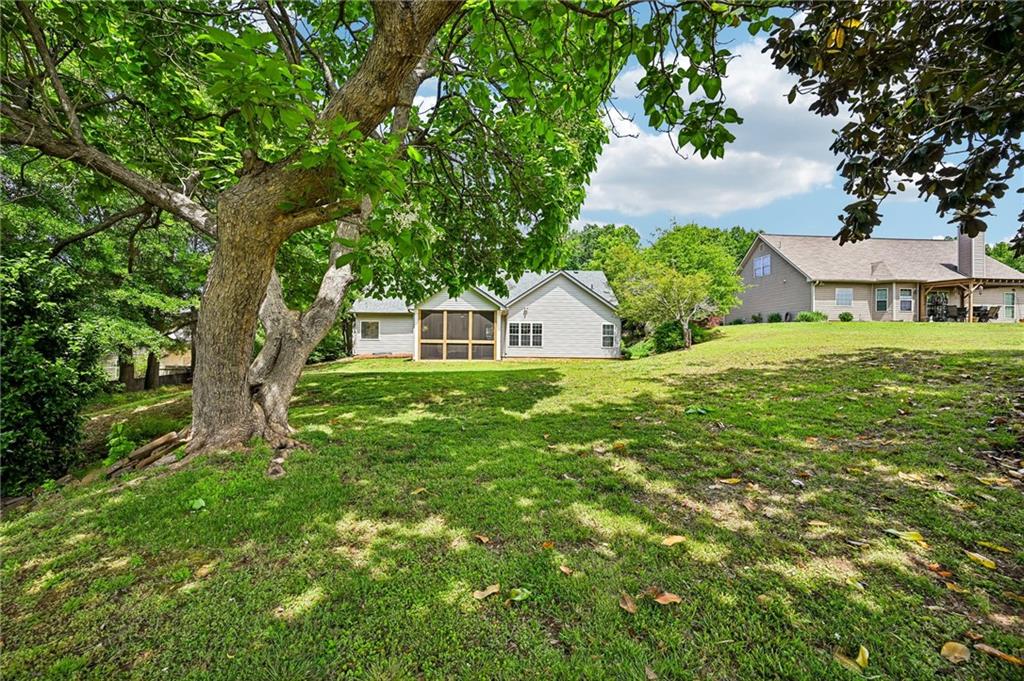 399 Laurel Oaks Lane