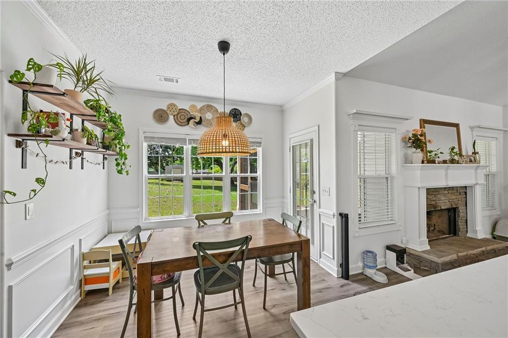 399 Laurel Oaks Lane