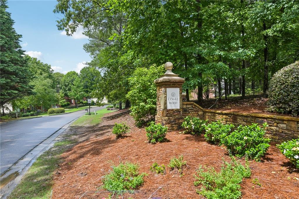 160 Woodcliff Drive