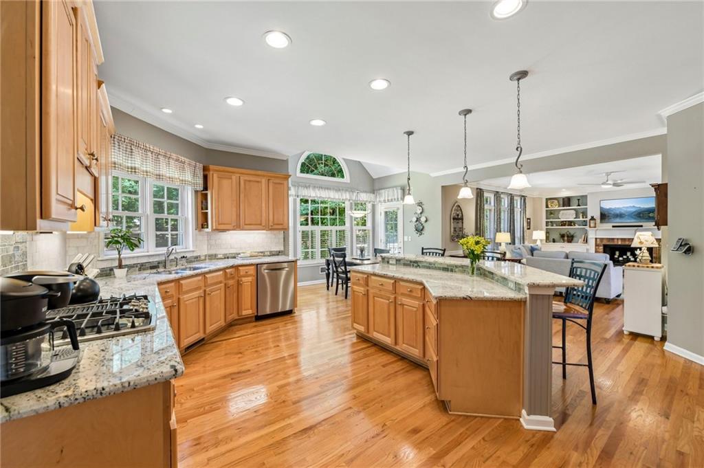 160 Woodcliff Drive