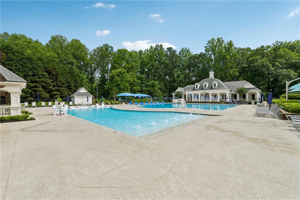 160 Woodcliff Drive