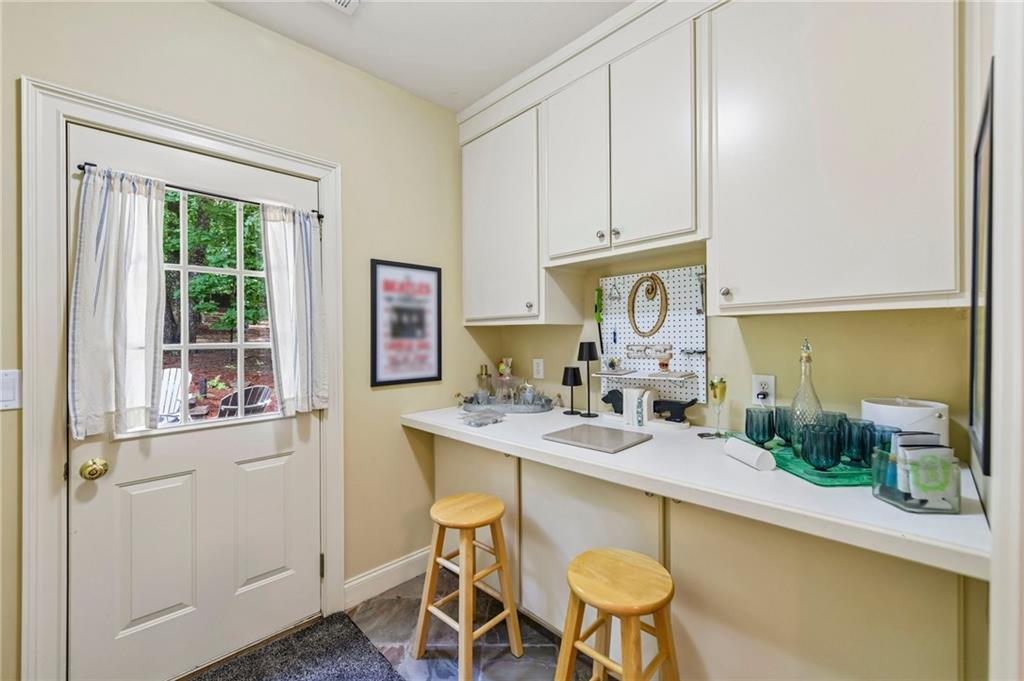 160 Woodcliff Drive