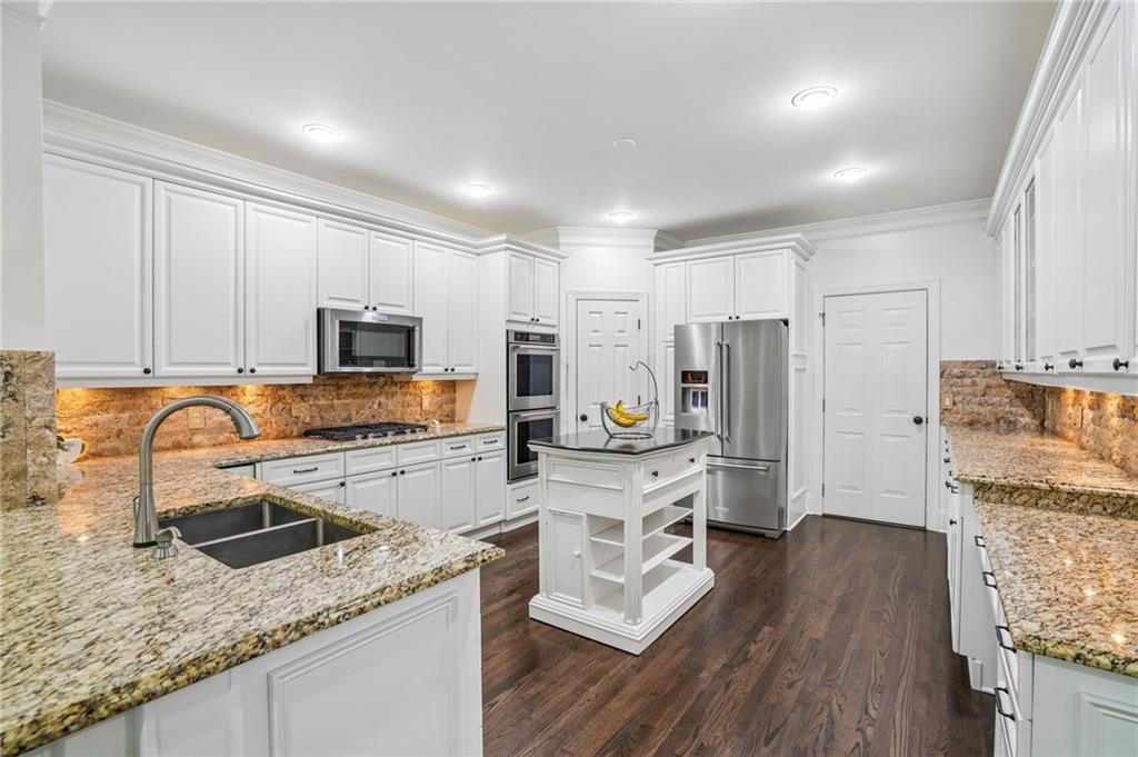 2564 Bagley Road