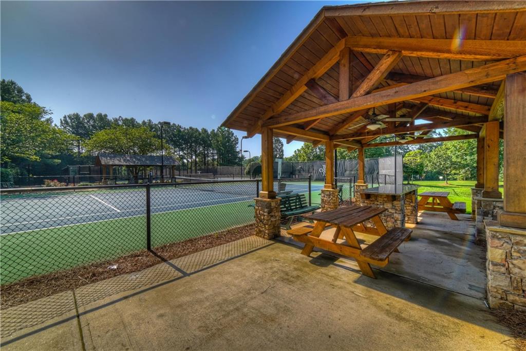 3725 Horizon Court