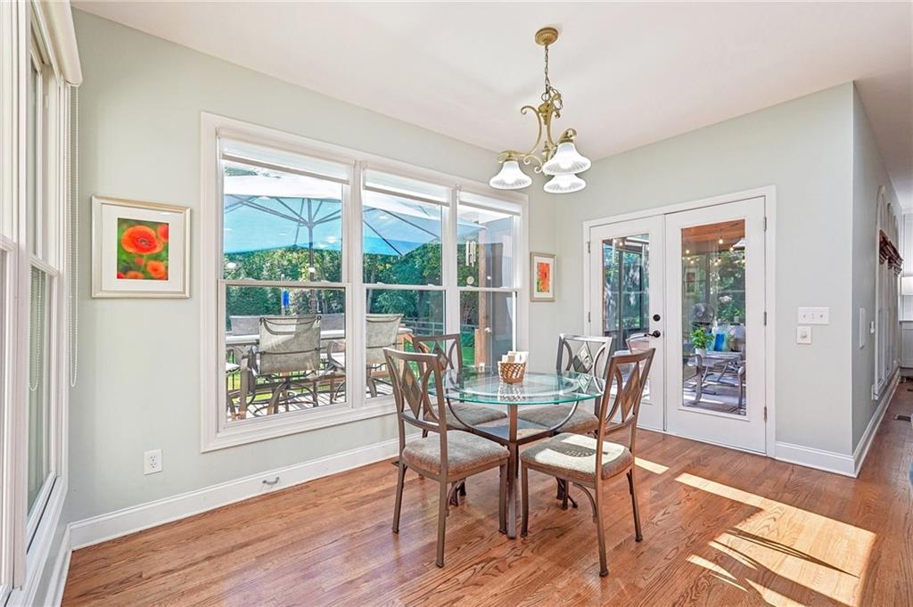 47 Lakecrest Circle