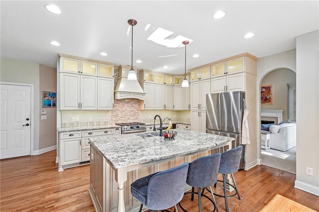 47 Lakecrest Circle