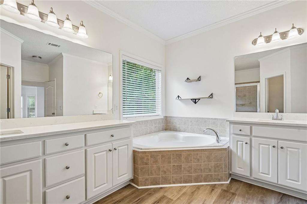 399 Laurel Oaks Lane