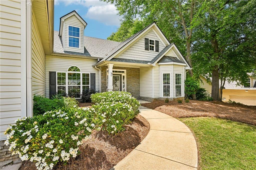 399 Laurel Oaks Lane