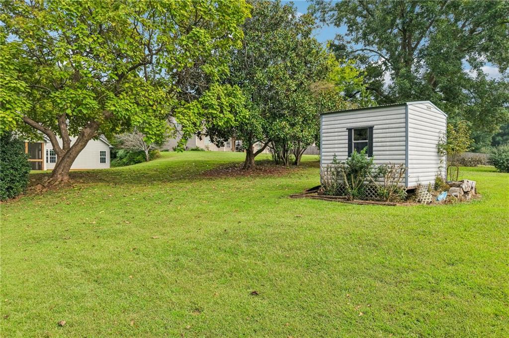 399 Laurel Oaks Lane