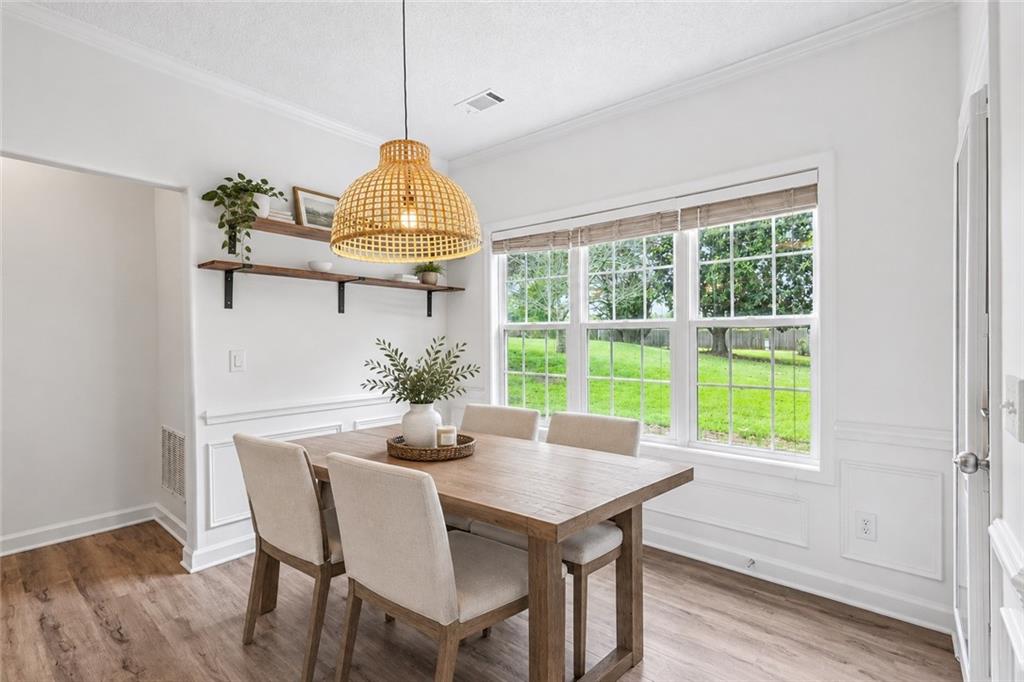 399 Laurel Oaks Lane