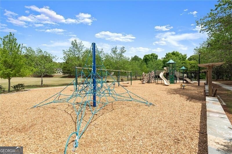 4425 Woodside Court