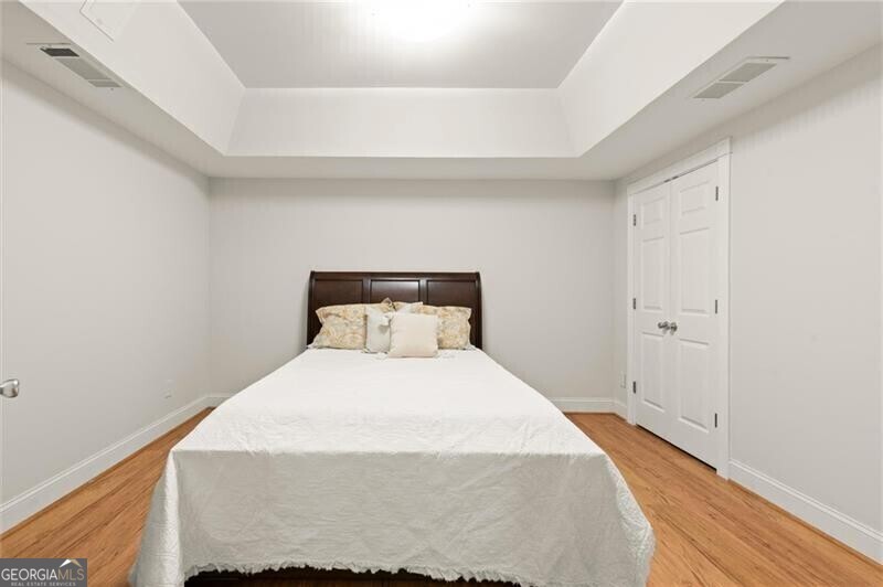 4425 Woodside Court