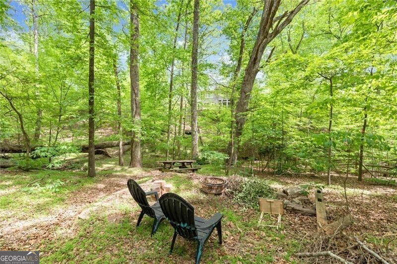 4425 Woodside Court