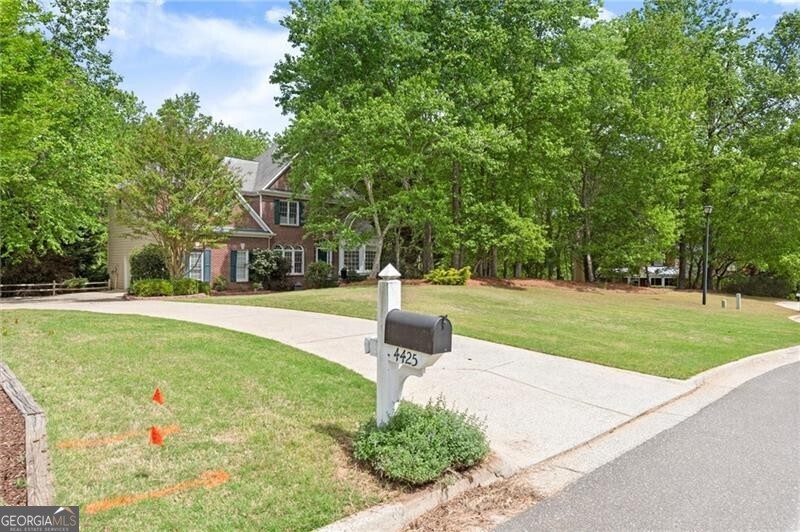 4425 Woodside Court