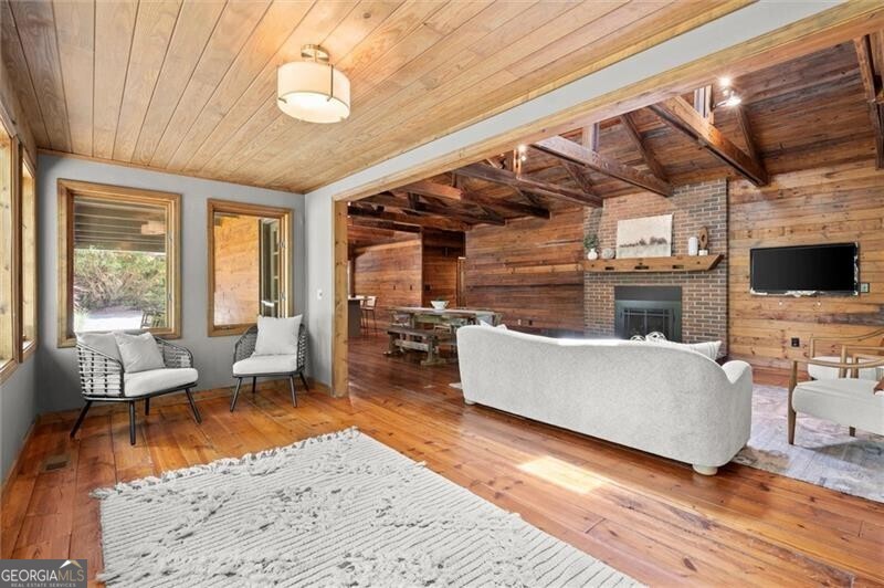 212 Hickory Oak Hollow