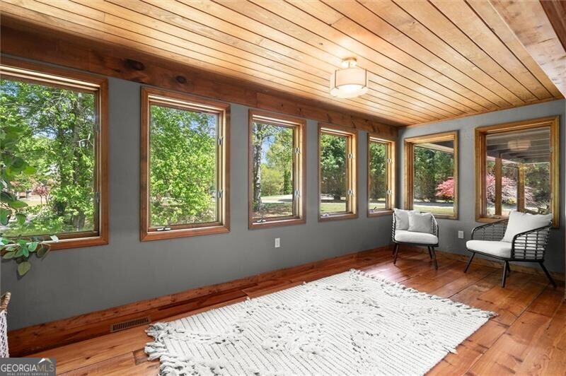 212 Hickory Oak Hollow