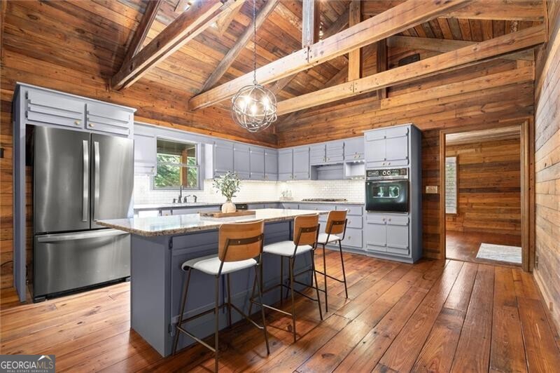 212 Hickory Oak Hollow