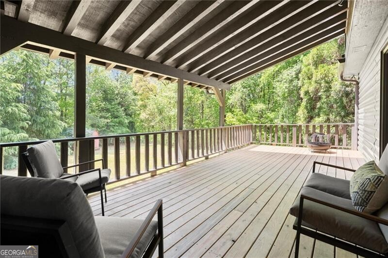 212 Hickory Oak Hollow