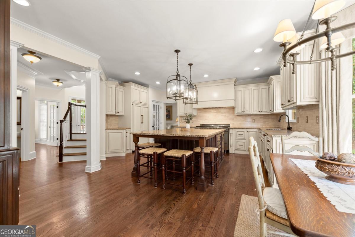 8475 High Hampton Chase