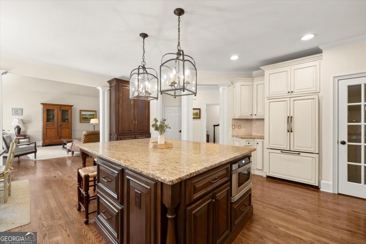 8475 High Hampton Chase