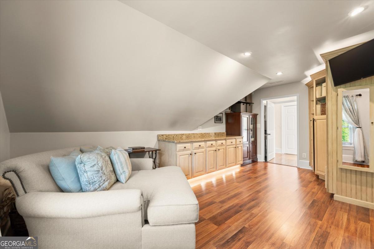 8475 High Hampton Chase
