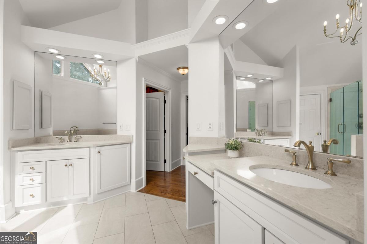 8475 High Hampton Chase