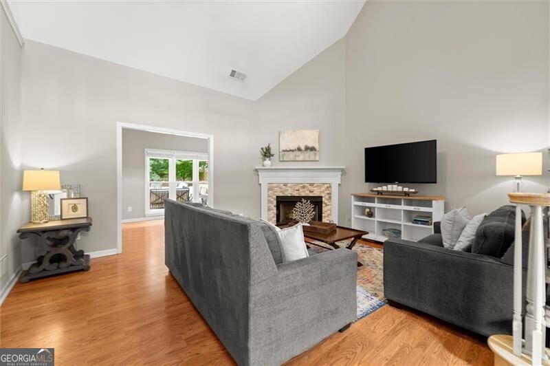 5240 Coacoochee Terrace