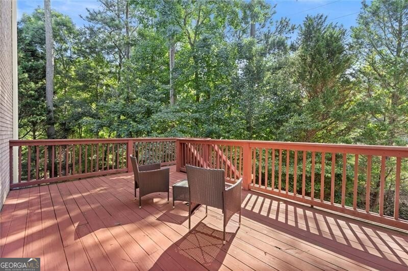 8925 Pinehurst Cove