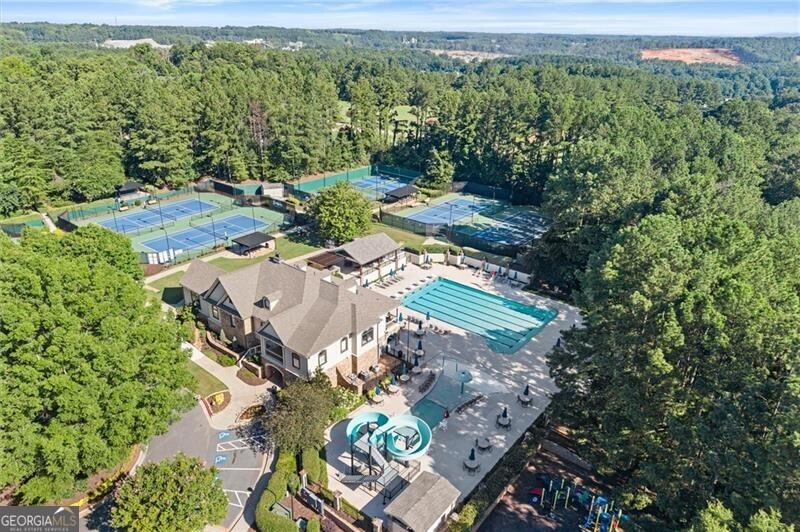 8925 Pinehurst Cove