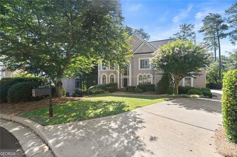 8925 Pinehurst Cove
