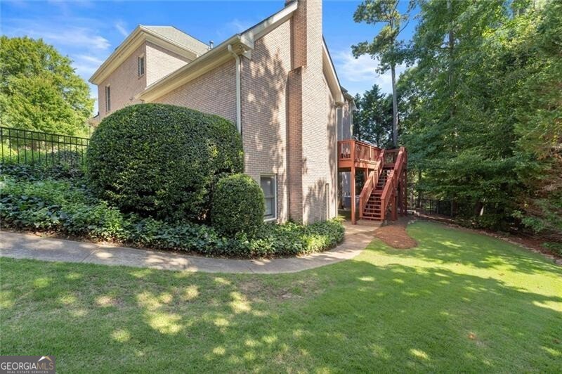 8925 Pinehurst Cove