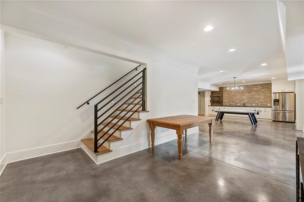 181 Upshaw