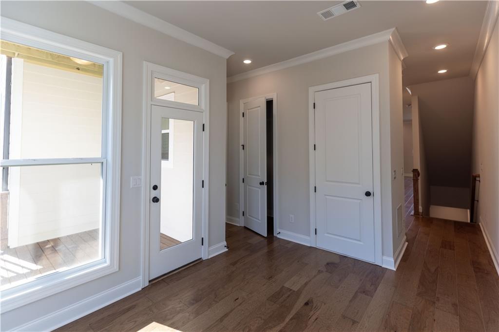 142 Everley Walk Unit 5