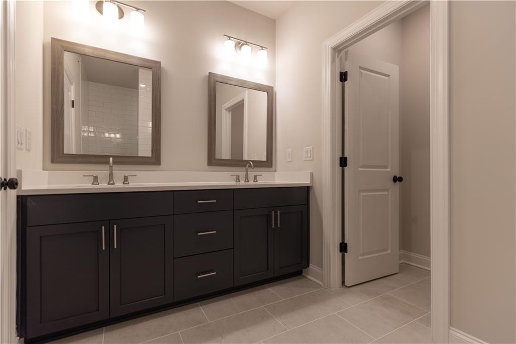 142 Everley Walk Unit 5