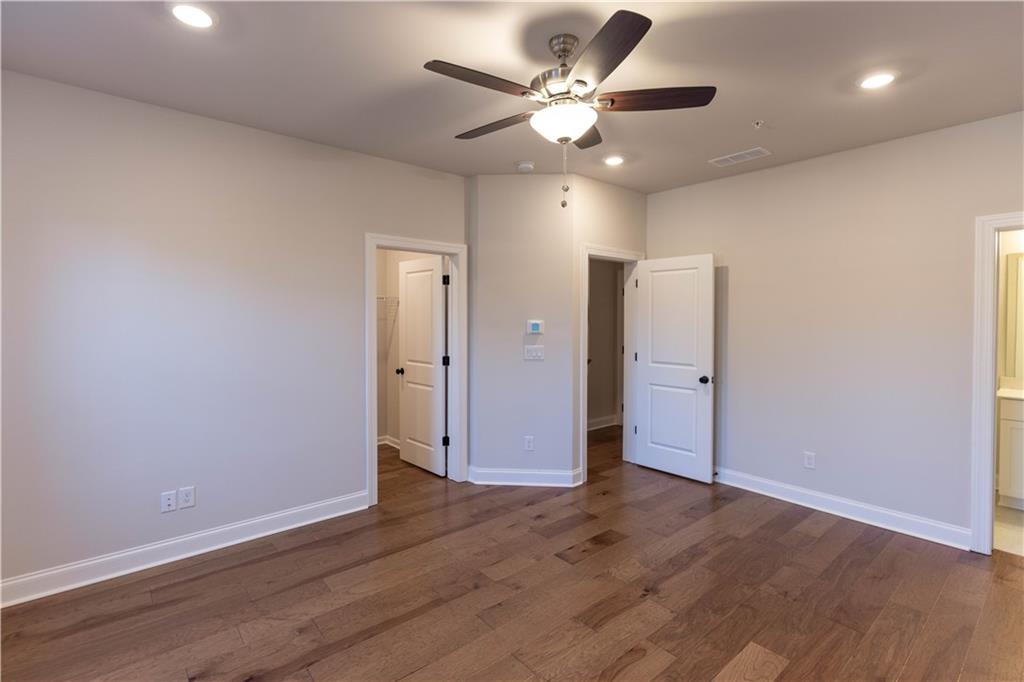 142 Everley Walk Unit 5