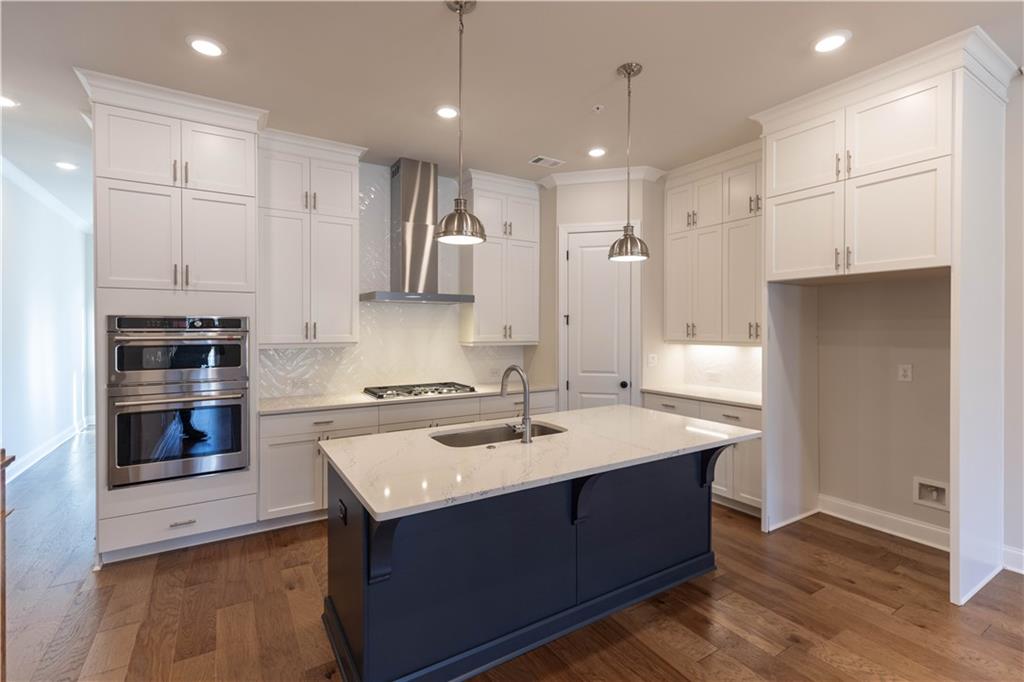 142 Everley Walk Unit 5