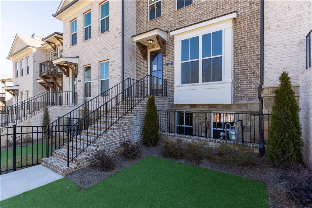 142 Everley Walk Unit 5