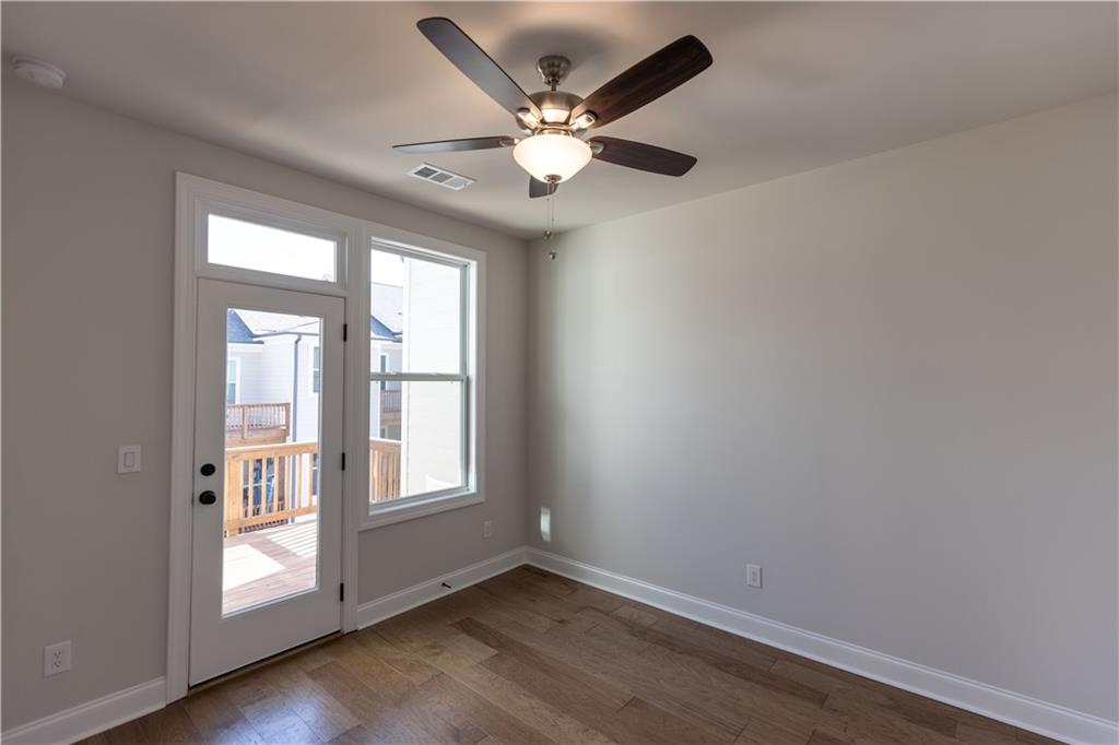 142 Everley Walk Unit 5