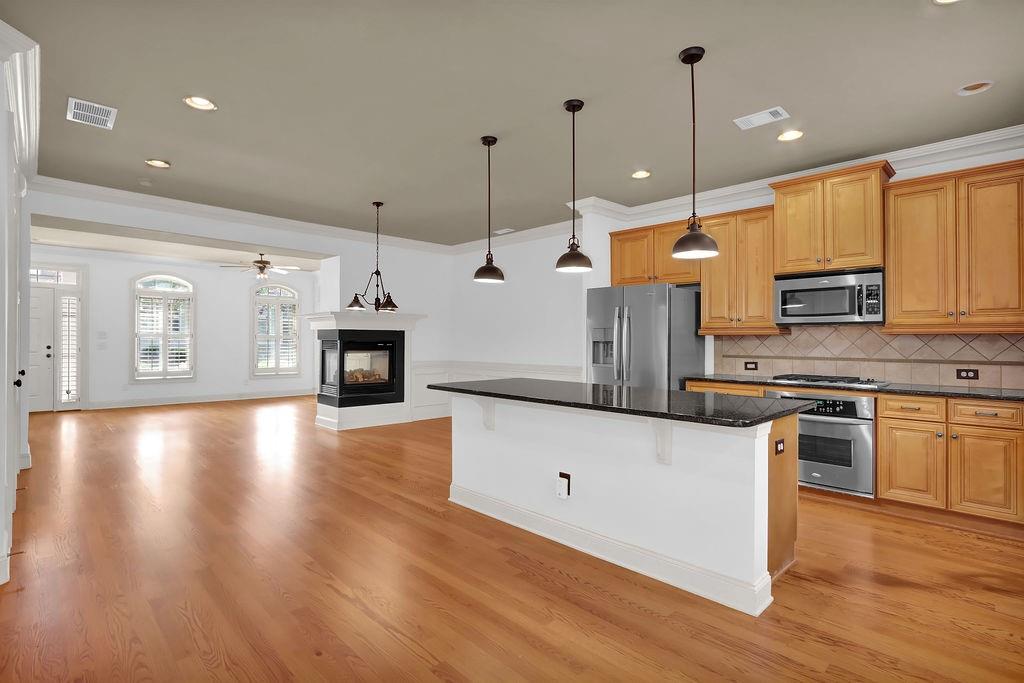 6885 Jamestown Drive