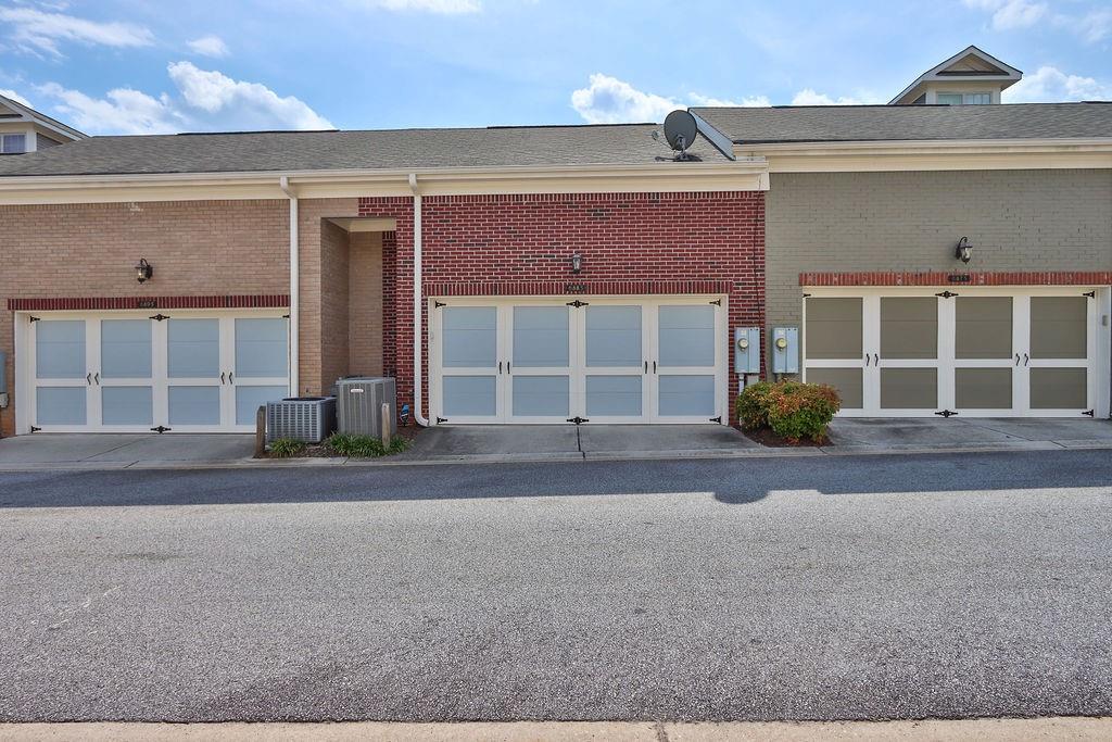 6885 Jamestown Drive