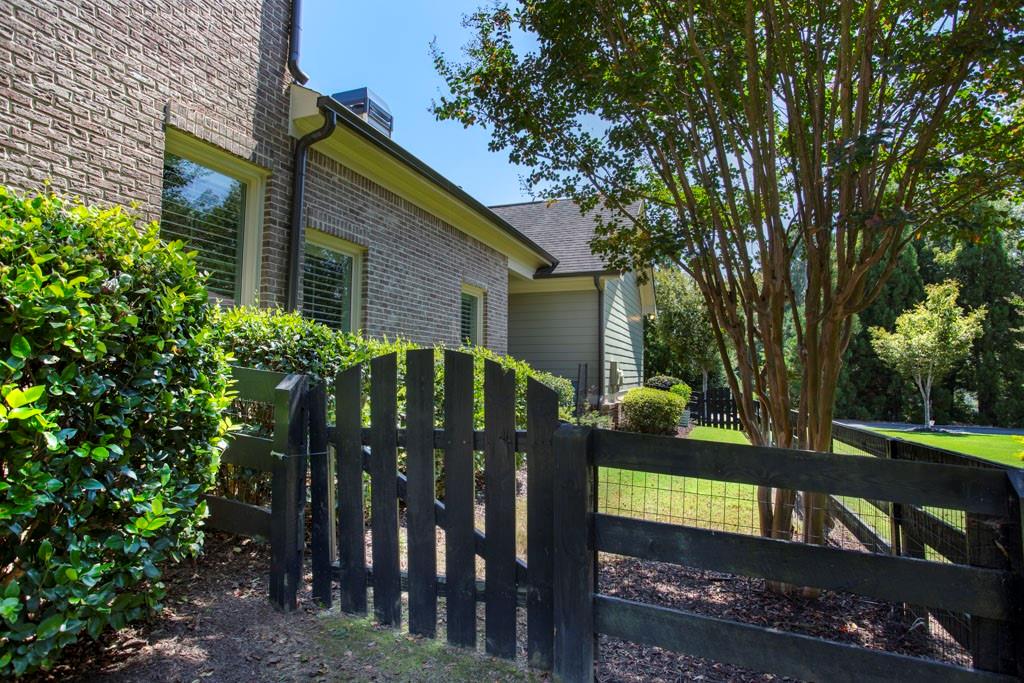 1095 Lunsford Circle