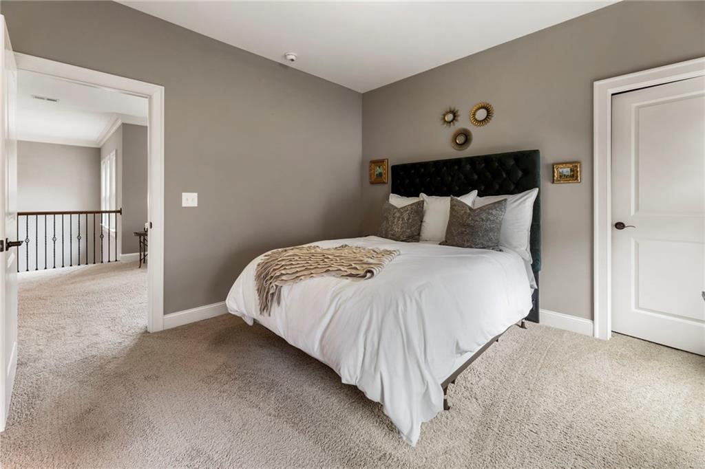 1095 Lunsford Circle
